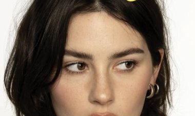 Gracie Abrams - The secret of Us